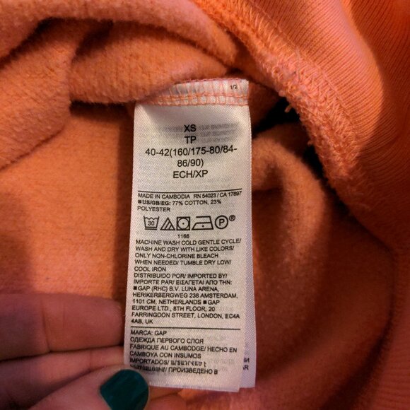 Gap Vintage Soft Sweatshirt - Picture 2 of 4